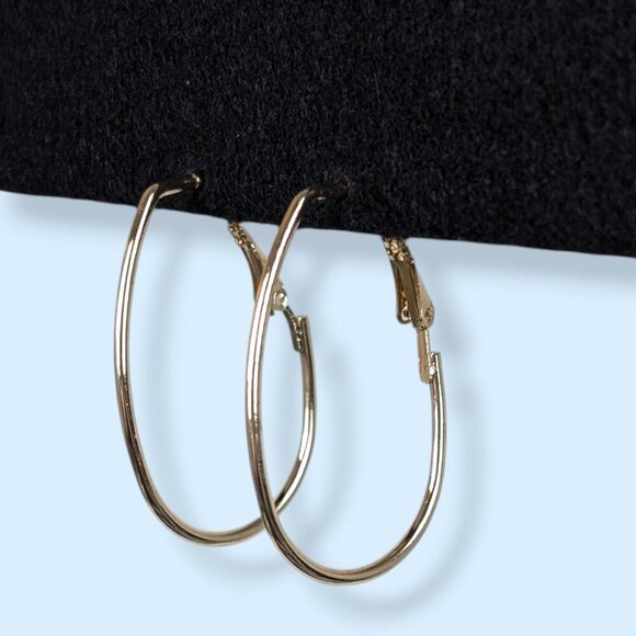 (2/$20) Rounded Rectangle Hoop Earrings - Picture 3 of 5